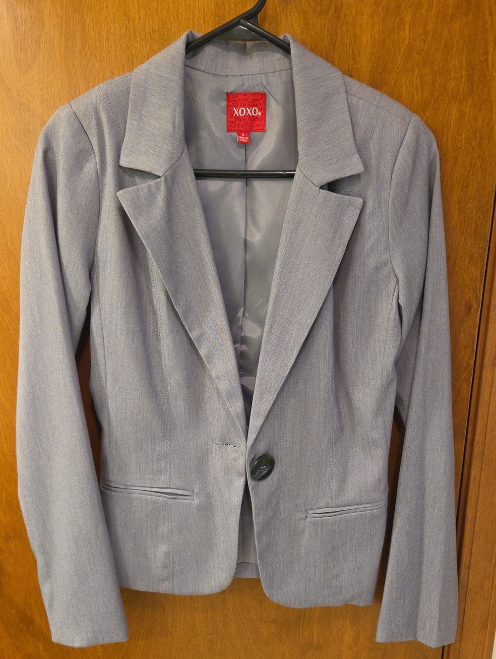 XOXO Women's Light Gray Single-Button Suit Jacket